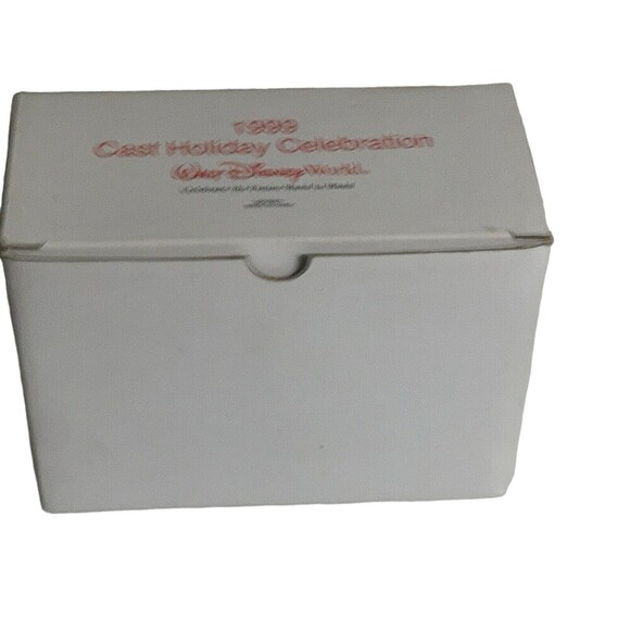 1999 Cast Holiday Celebration Walt Disney World Mickey Sorcerer 2000 Clock - NIB - Picture 7 of 16